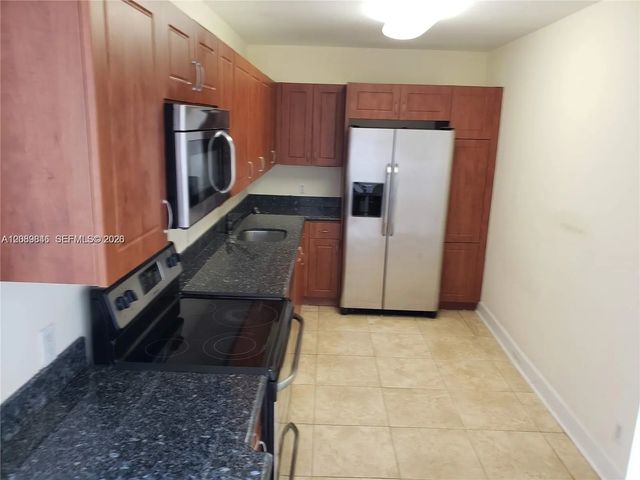 5 of 10 - 401 69th Street #900, Miami Beach, FL