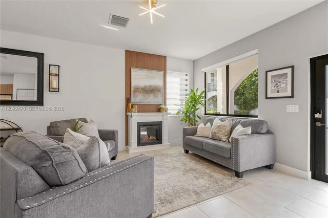 4 of 54 - 4809 Nw 83rd Parkway, Doral, FL