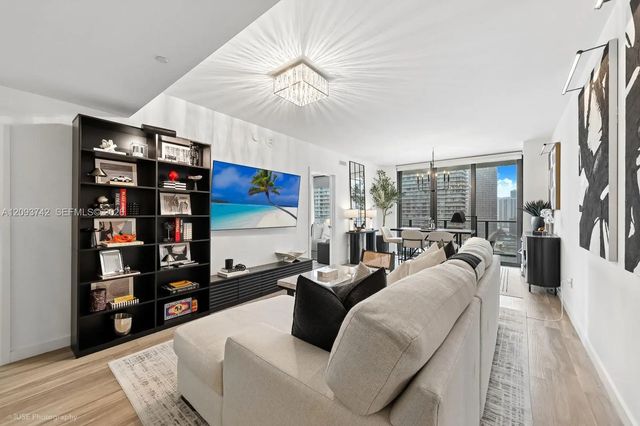 5 of 24 - 1300 S Miami Avenue #2310, Miami, FL