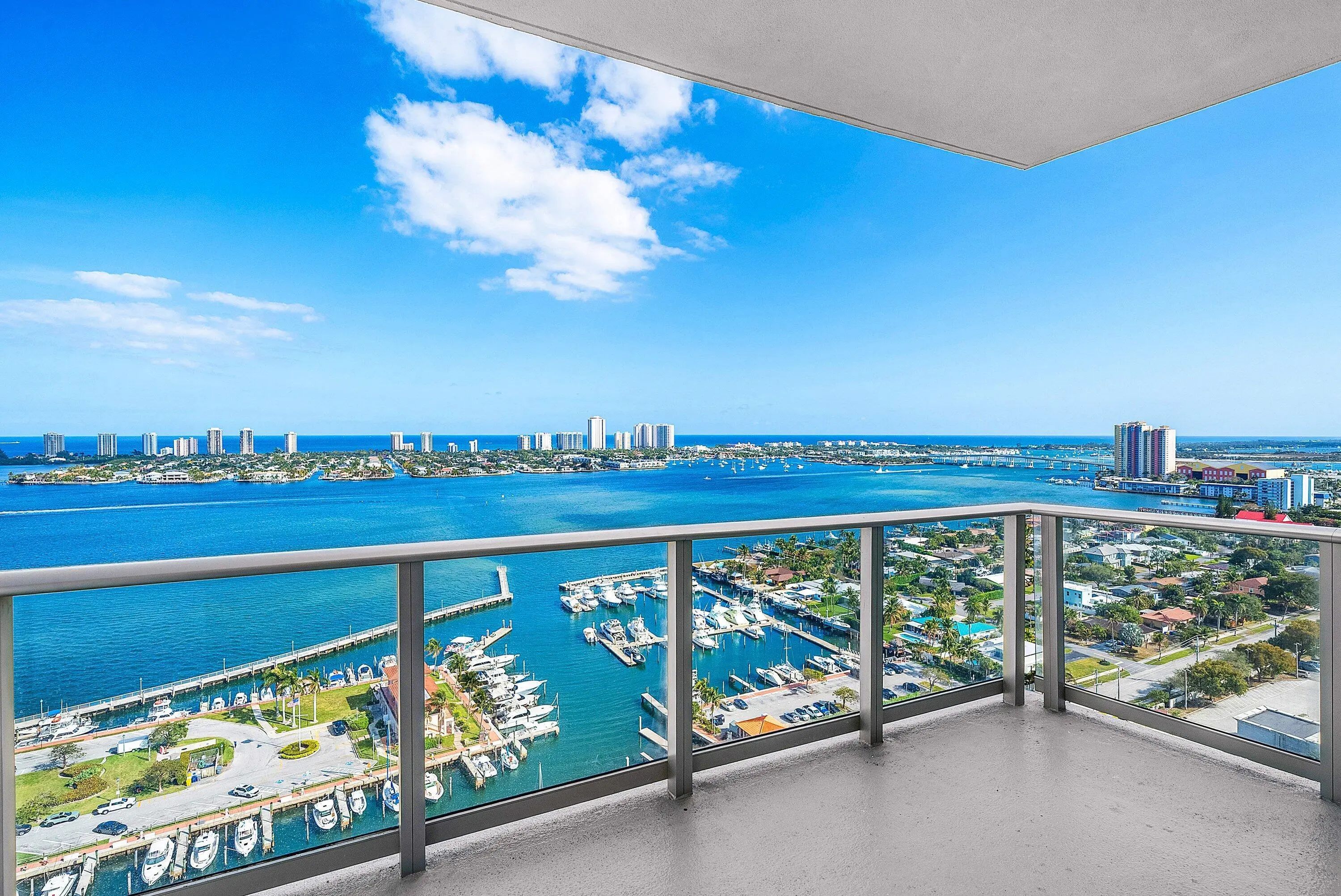 220 Lake Shore Drive #2202, Lake Park