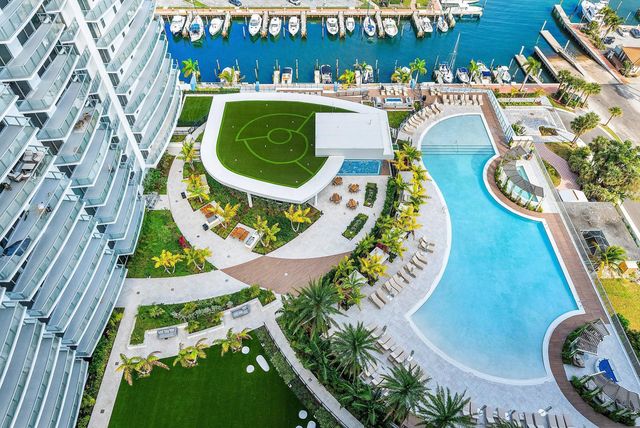 3 of 43 - 220 Lake Shore Drive #2202, Lake Park, FL
