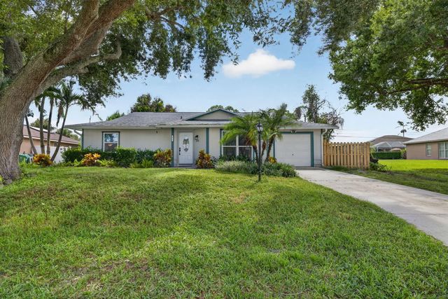 872 Sw Nichols Terrace, Port St. Lucie