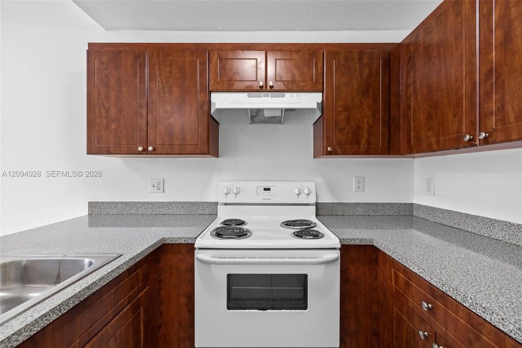2453 W 78th Street #204, Hialeah