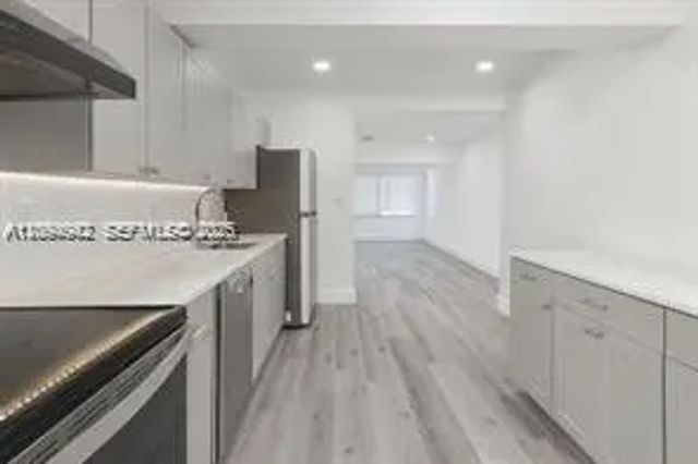 5 of 10 - 307 Sw 15th Street, Fort Lauderdale, FL