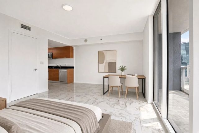 4 of 37 - 50 Biscayne Boulevard #4503, Miami, FL