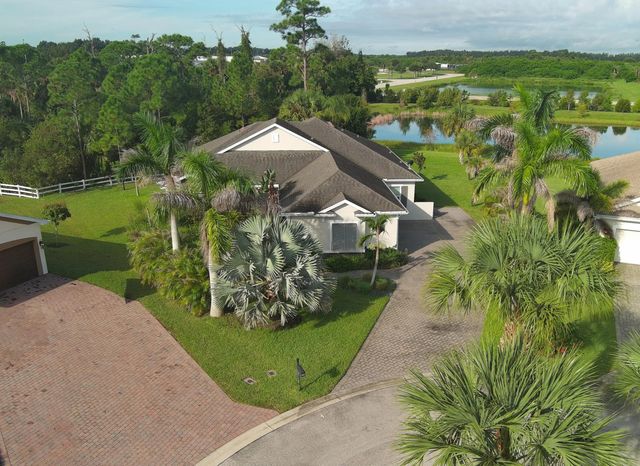5963 Sequoia Circle, Vero Beach
