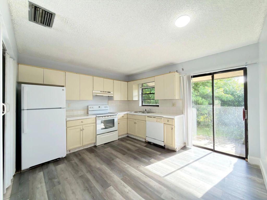 4885 Badger Road, West Palm Beach