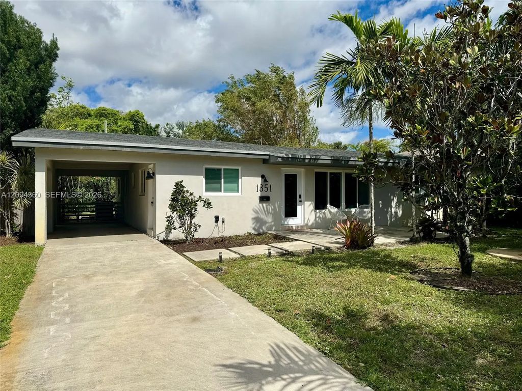 1351 Sw 32nd Street, Fort Lauderdale