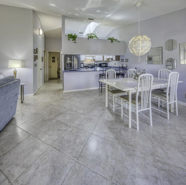 2 of 32 - 815 Andrew Redding Road #201, Lantana, FL