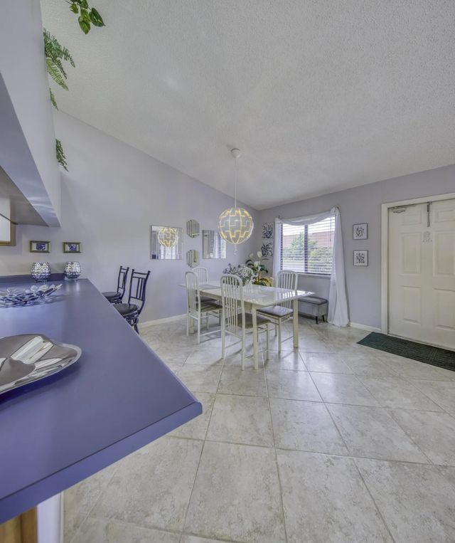 5 of 32 - 815 Andrew Redding Road #201, Lantana, FL