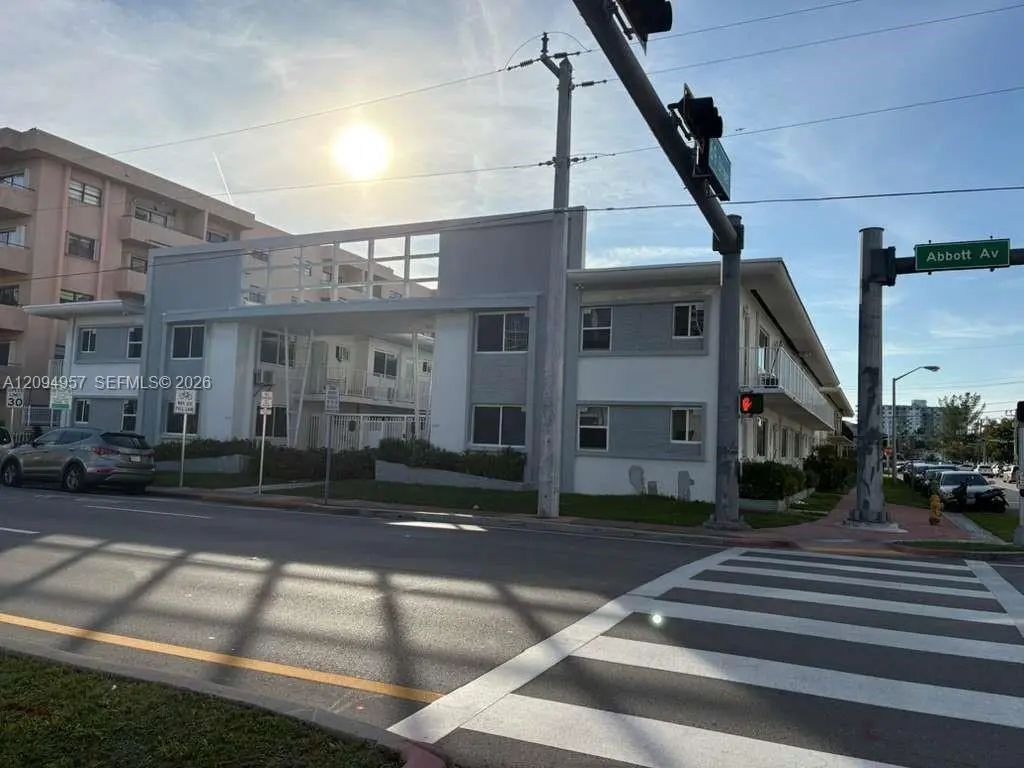 6896 Abbott Avenue #3b, Miami Beach