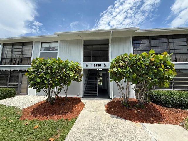 9715 Hammocks Boulevard #102, Miami