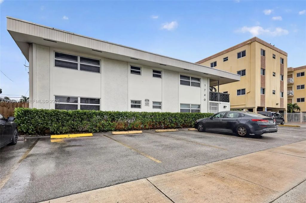 1740 Funston Street #8, Hollywood