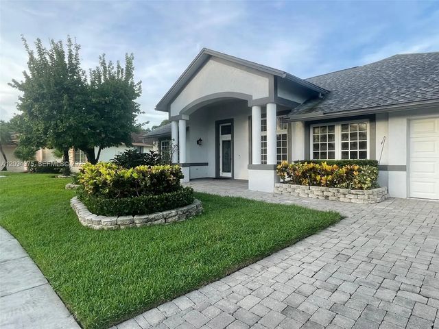 2 of 26 - 142 Van Gogh Way, Royal Palm Beach, FL