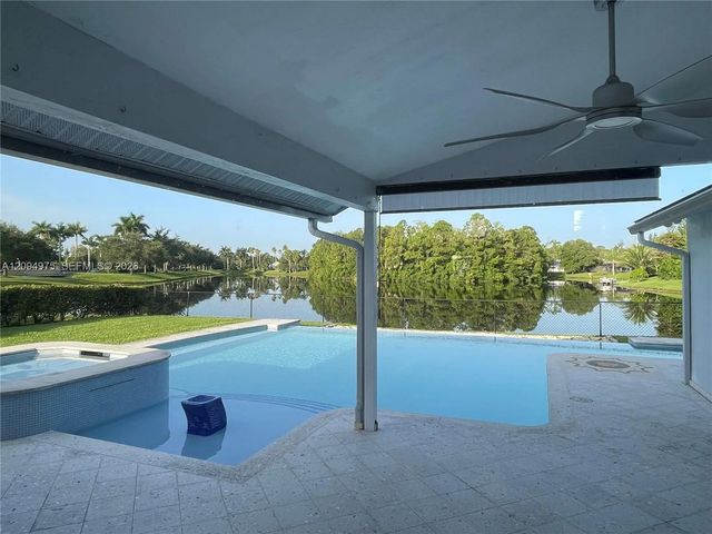 4 of 26 - 142 Van Gogh Way, Royal Palm Beach, FL