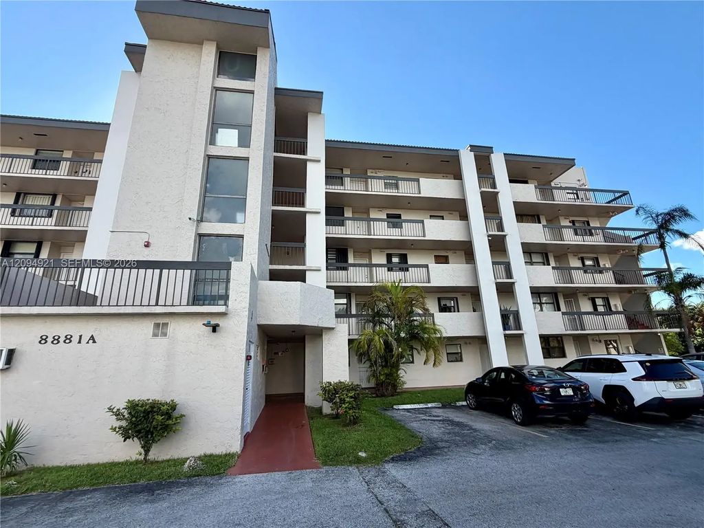 8881 A Fontainebleau Boulevard #307, Miami