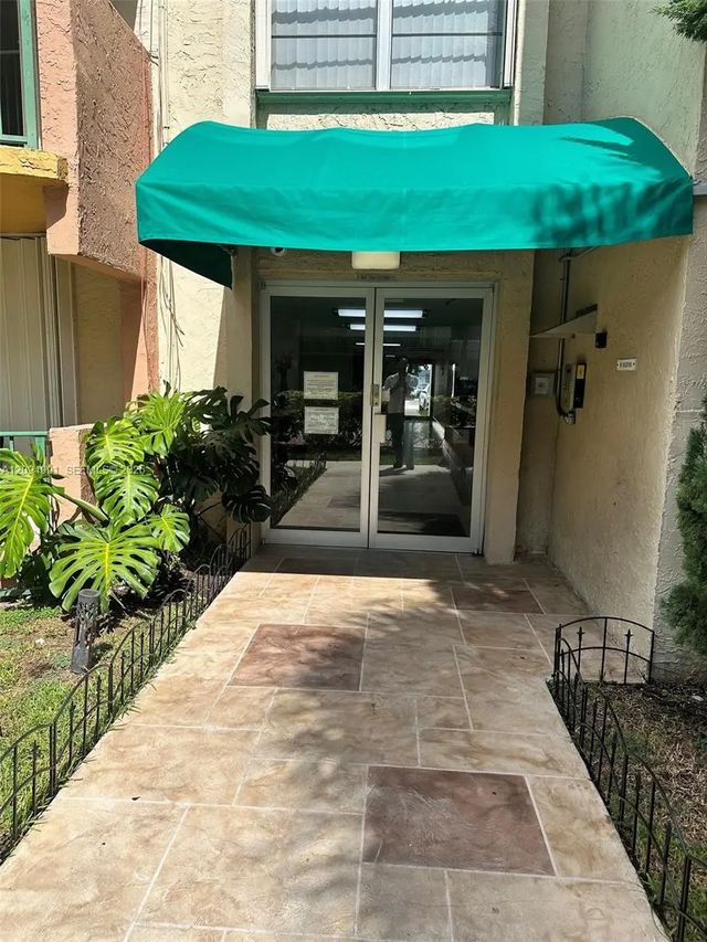 2 of 26 - 9360 Fontainebleau Boulevard #410, Miami, FL