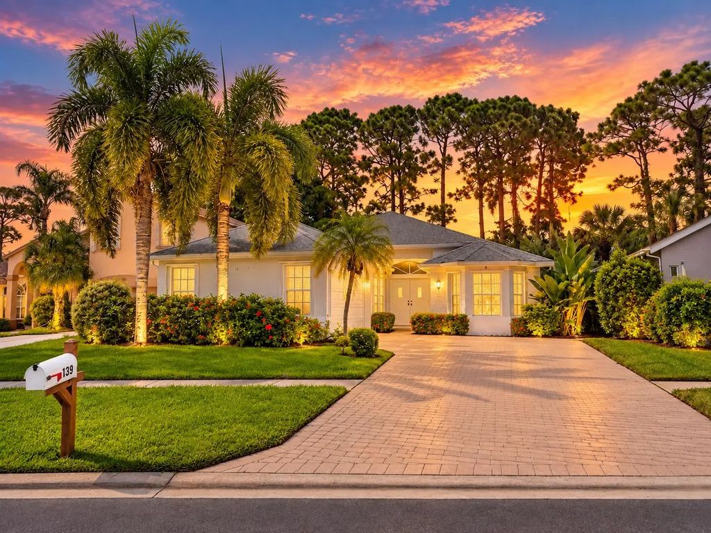 139 Saratoga Boulevard E, Royal Palm Beach