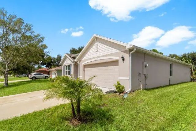 3 of 31 - 613 Carnival Terrace, Sebastian, FL