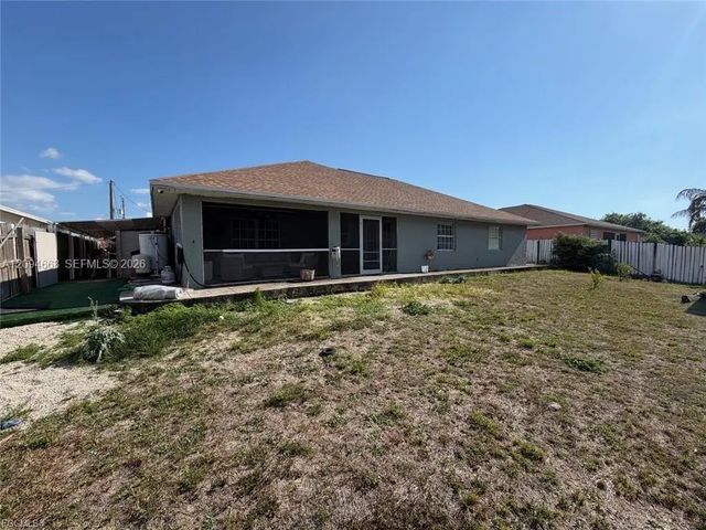 2 of 3 - 3502 20th Street Sw, Lehigh Acres, FL