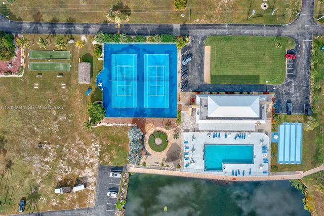 2 of 43 - 903 S Emerald Drive, Key Largo, FL