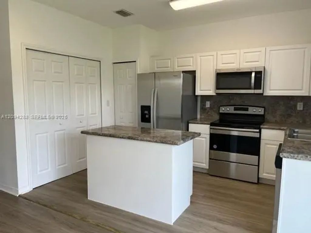 1543 Se 31st Court, Homestead