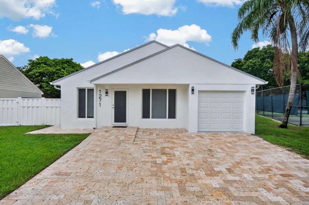 1271 Sw 85th Terrace, Pembroke Pines