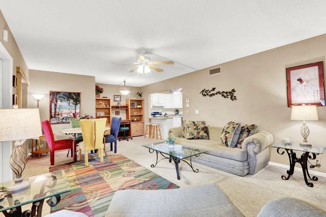 4 of 21 - 338 Knotty Pine  Circle #d-1, Greenacres, FL