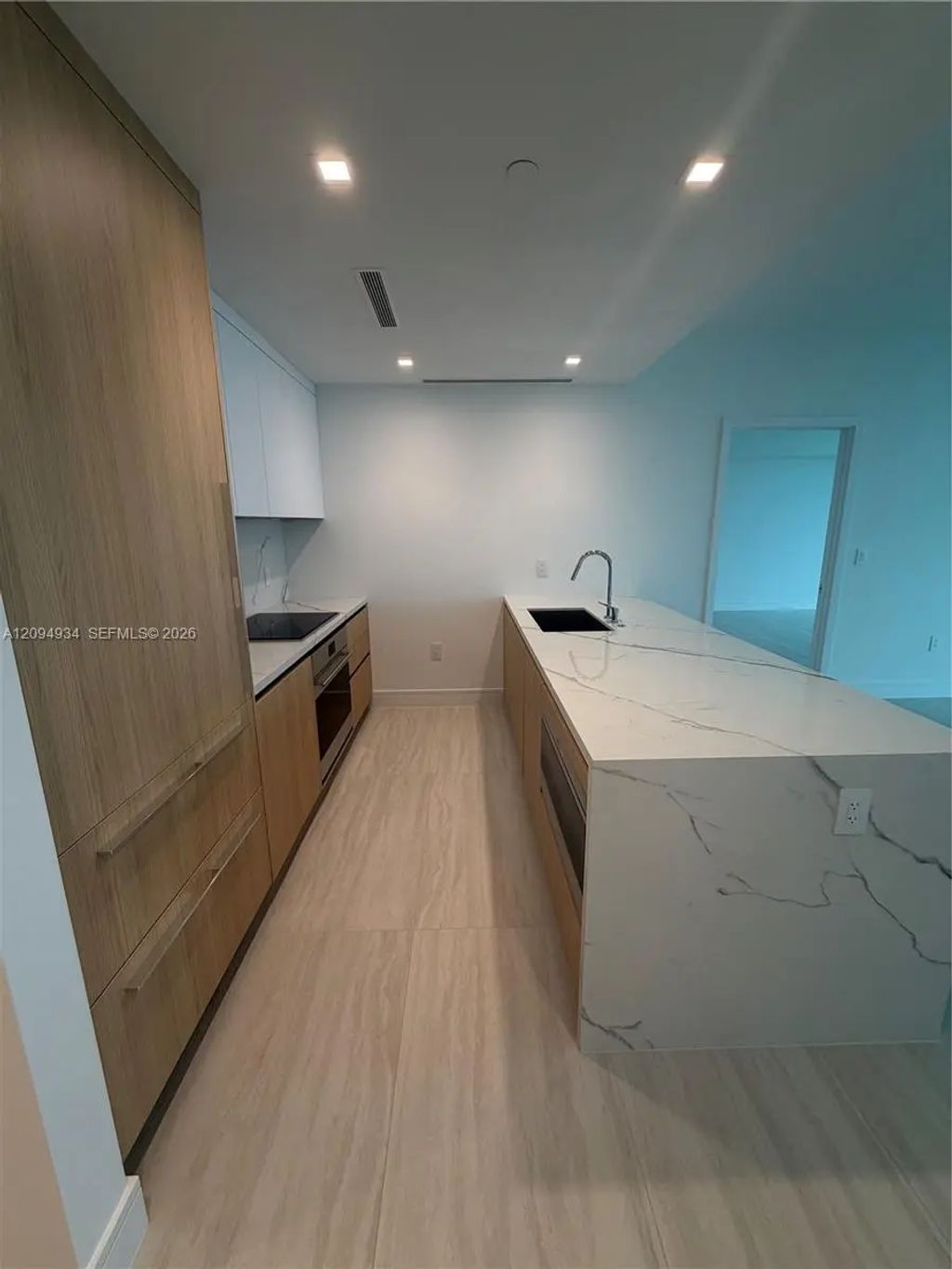 2411 Laguna Circle #2408, Miami