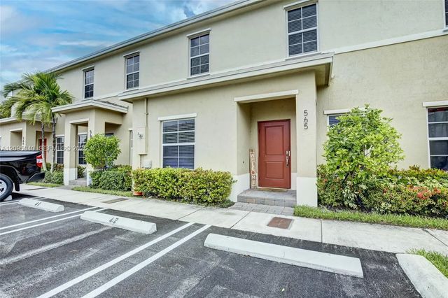 3 of 50 - 565 Ne 5th Place, Florida City, FL