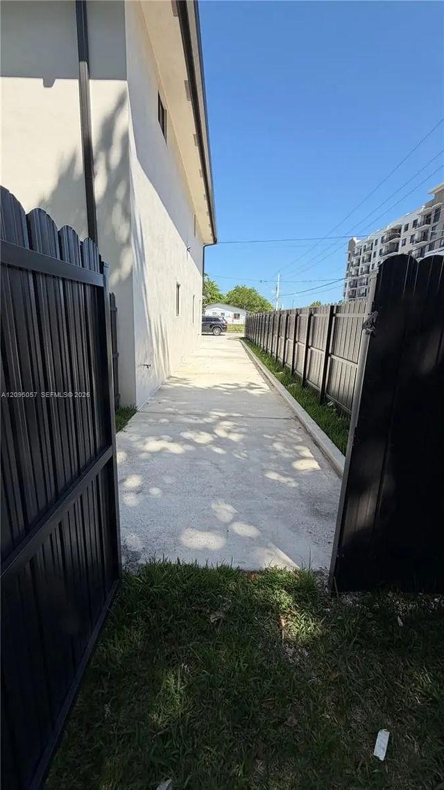 2 of 23 - 18340 Sw 102 Place, Miami, FL