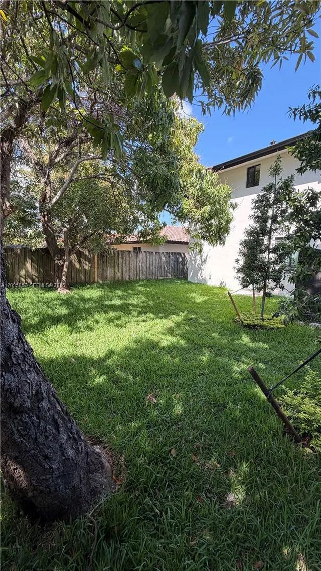 4 of 23 - 18340 Sw 102 Place, Miami, FL