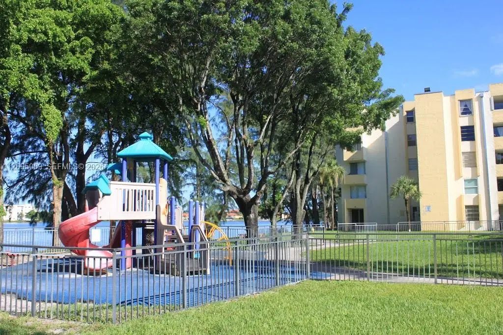 10090 Nw 80th Court #1361, Hialeah Gardens
