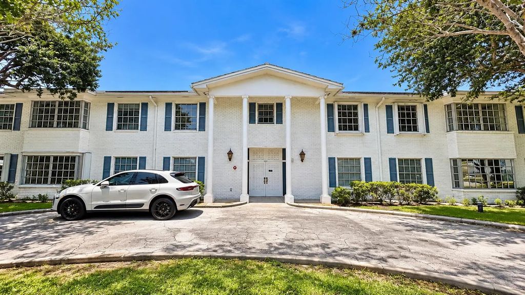 2171 Ne 66th Street #828, Fort Lauderdale