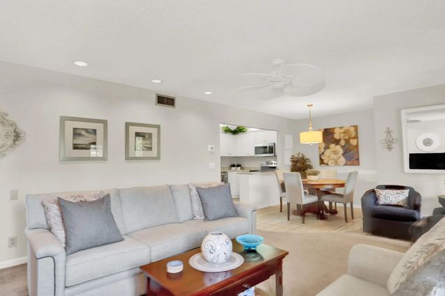 4 of 22 - 323 Knotty Pine Circle #a-2, Greenacres, FL