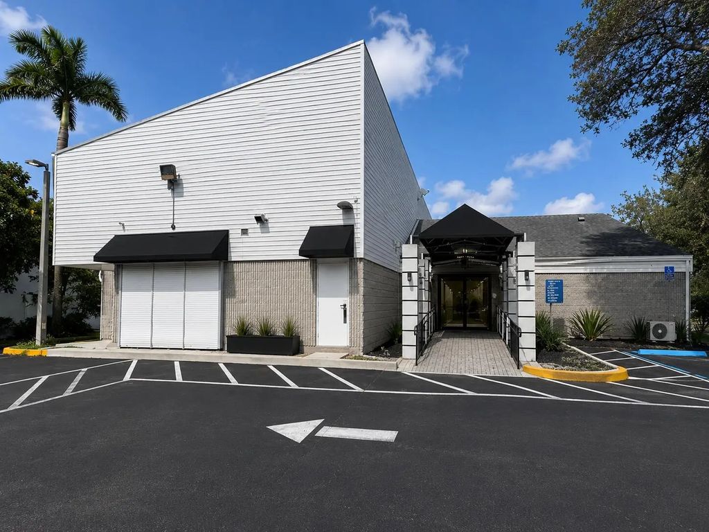 230 S Dixie Highway, Hallandale Beach