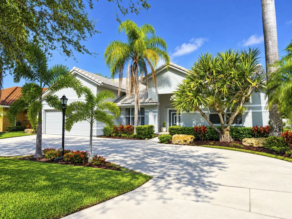 492 Nw 162nd Avenue Nw, Pembroke Pines