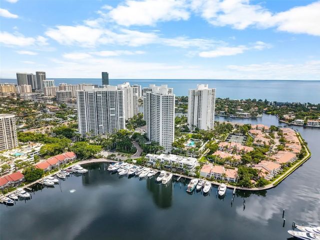 2 of 39 - 21055 Yacht Club Drive #1703, Aventura, FL