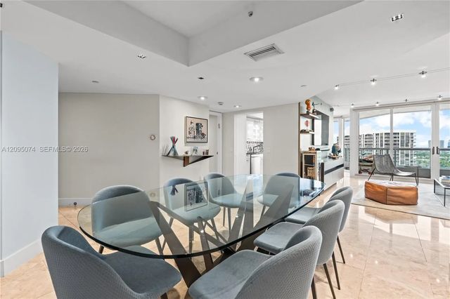 3 of 39 - 21055 Yacht Club Drive #1703, Aventura, FL