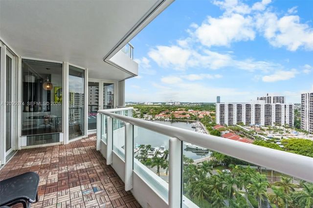 5 of 39 - 21055 Yacht Club Drive #1703, Aventura, FL