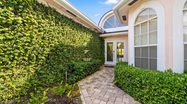 2 of 50 - 2443 Muir Circle, Wellington, FL