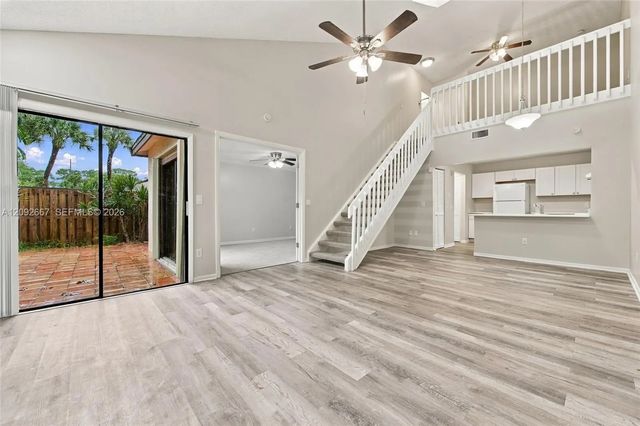 5 of 27 - 4120 Palm Bay Circle, West Palm Beach, FL