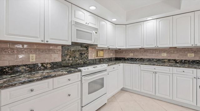 5 of 28 - 16997 Freshwind Circle, Jupiter, FL
