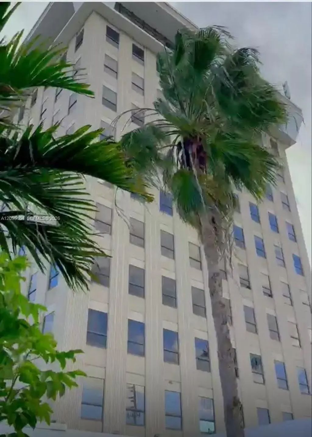 1250 E Hallandale Beach Boulevard, Hallandale Beach