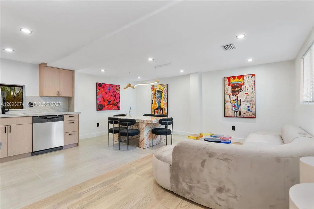 117 Ne 48th Street #b, Miami