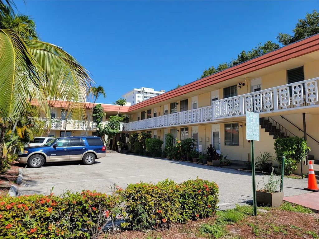 441 Collins Avenue #5, Miami Beach