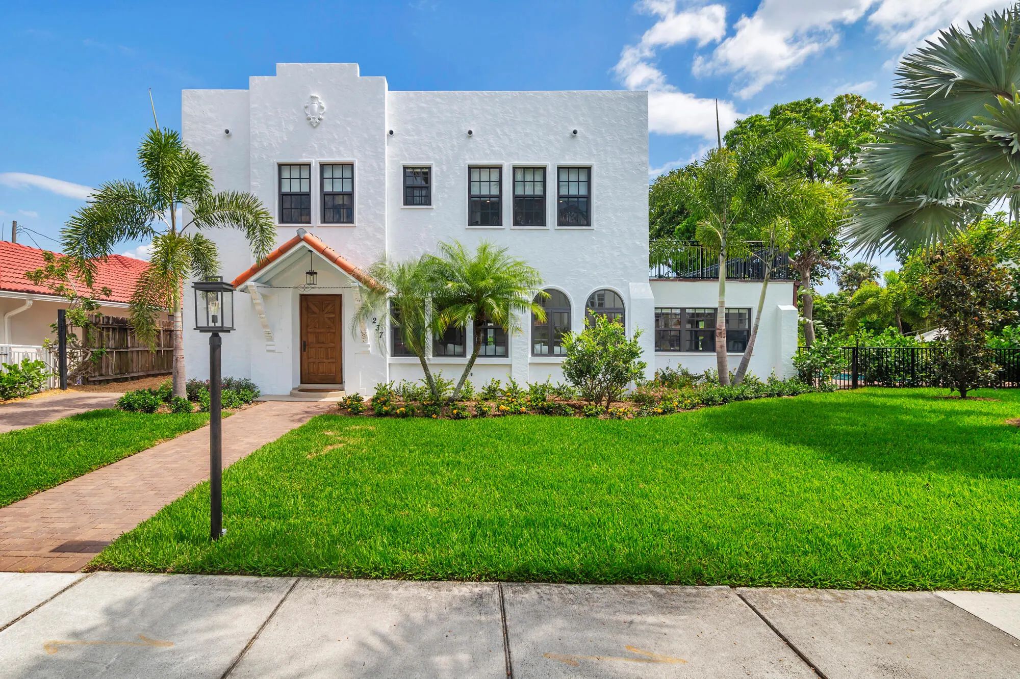 Residential West Palm Beach home for sale: 237 Monroe Drive - MLS B26082955
