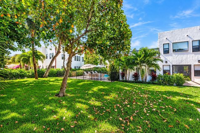 4 of 27 - 237 Monroe Drive, West Palm Beach, FL