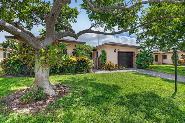 3 of 40 - 14512 Bonaire Boulevard, Delray Beach, FL