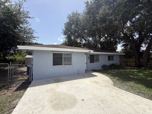 5900 Sw 26th Street, West Park